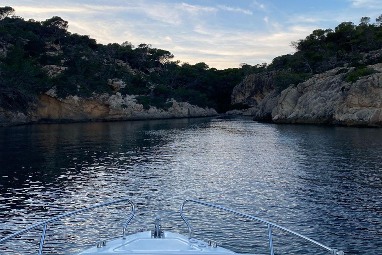 Maiorca: tour privato in barca con snorkeling e snack