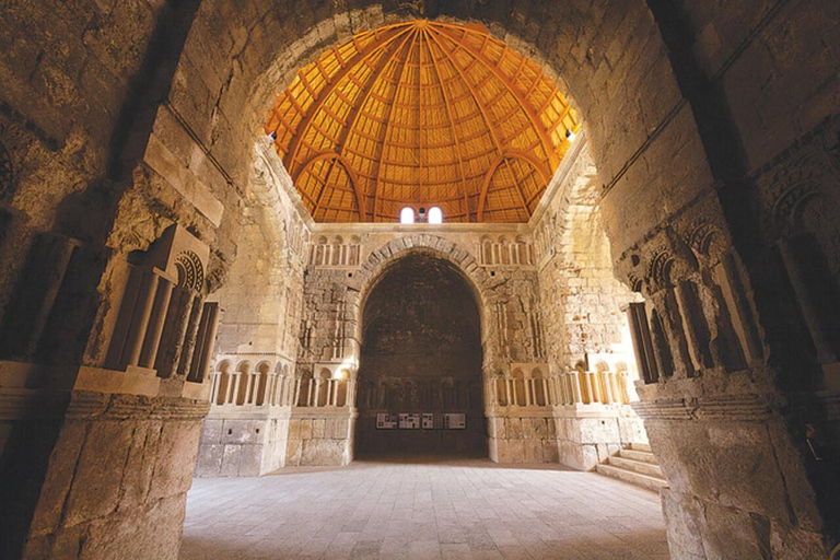Amman: Dabke Dance Class, Citadel Walk, and Dinner