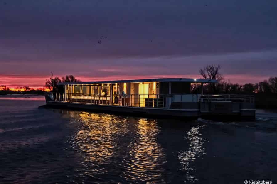 Berlin: Weihnachtliche Sightseeing-Bootstour. Foto: GetYourGuide Berlin: Weihnachtliche Sightseeing-Bootstour. Foto: GetYourGuide