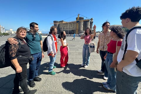 Neapel: Tour zu den Highlights mit ortskundigem Guide