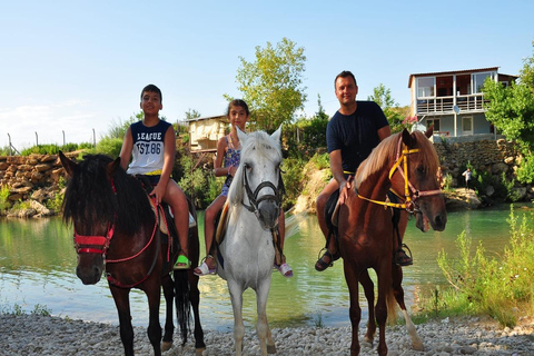 Experiencia a caballo en Alanya