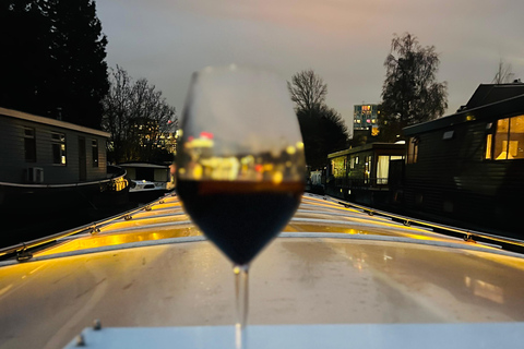 The Hague: Winter Canal Cruise with traditional dinner