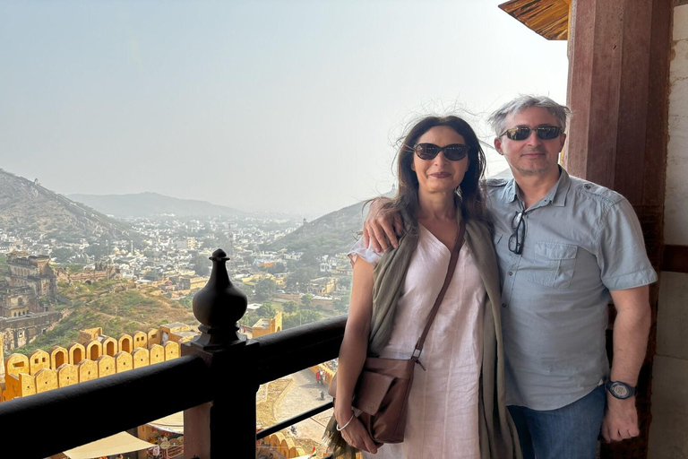 Jaipur : Visite d&#039;une journée complète des points forts de la ville avec un guide touristiqueVisite d&#039;une journée de Jaipur en voiture privée + guide + déjeuner + monuments