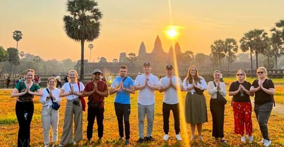 Angkor Wat Complex: 2-Day Sunrise and Sunset Guided Tour