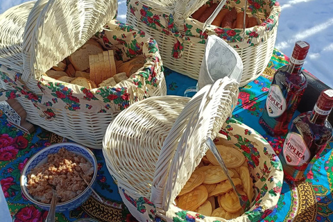 Krakau: Tagestour nach Zakopane mit Schneemobilen, Verkostung &amp; heißen QuellenKrakau: %%RABATT auf die Tagestour mit Schneemobil &amp; heißen Quellen in Zakopane