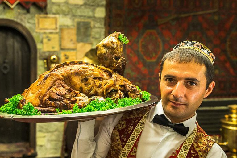 Baku: Authentic Museum Restaurant Experience