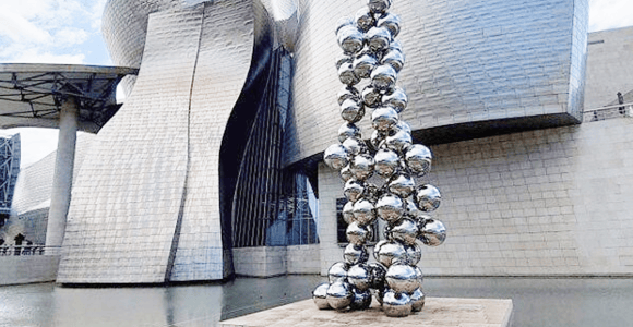 San Sebastian: Bilbao & Guggenheim Private Tour with Lunch
