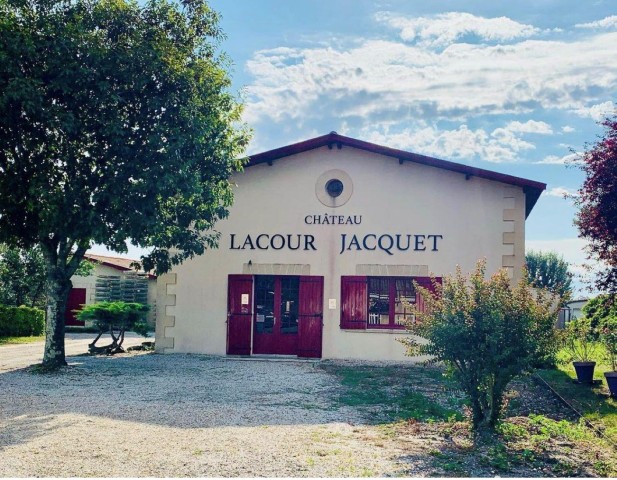 Visit Château Lacour Jacquet Winery Visit and Tasting in Pauillac, France
