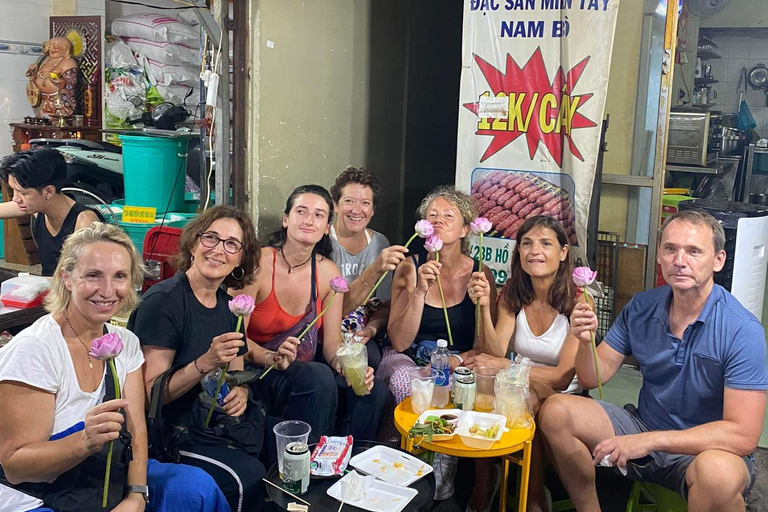 Ho Chi Minh: Excursão gastronômica original a pé com comida localExcursão a pé de comida de rua