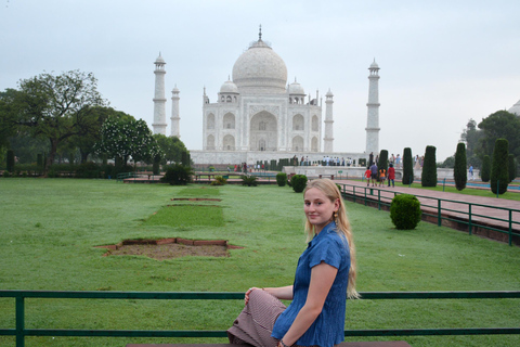 Delhi: 6 Days Golden Triangle Tour with Varanasi & Boat Ride Only Private Tour Guide