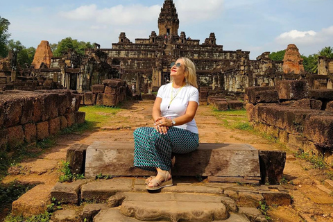 Siem Reap: Private Angkor Wat Tuk-Tuk Tour in Spanish Angkor Wat Sunset & Small Circuit (Spanish-Speaking Guide)