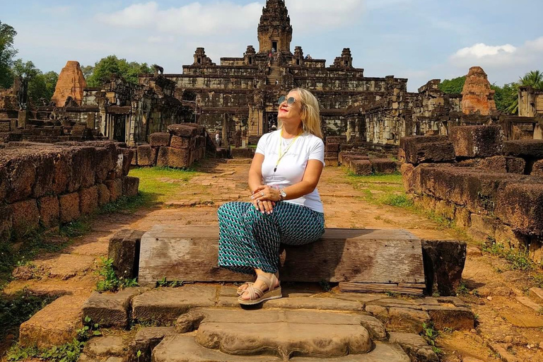 Siem Reap: Private Angkor Wat Tuk-Tuk Tour in Spanish Angkor Wat Sunset & Small Circuit (Spanish-Speaking Guide)