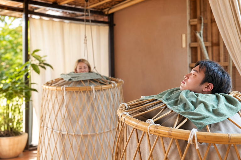 Chiang Mai: Body Scrub Hot Herbal Ball Massage & Aroma Oil 180 mins Body Scrub Hot Herb + Deep Warm Aroma Oil (Nimman)