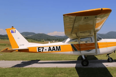 From Visoko: 30 minutes private Cessna flight above Sarajevo
