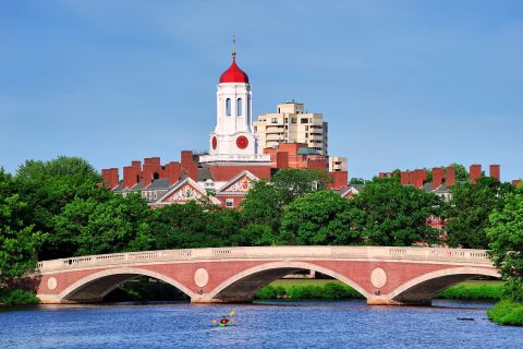 Boston: Harvard & Cambridge University Private Walking Tour
