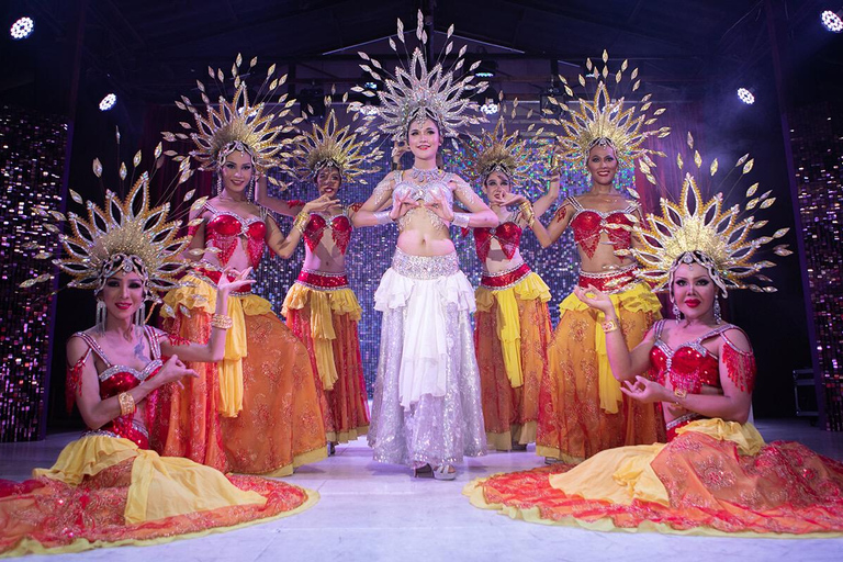 Koh Samui: ticket de entrada al espectáculo de cabaré Paris Follies y bebidasEntrada estándar