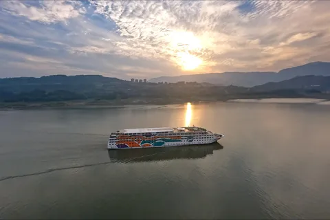 Yichang - Chongqing Yangtze Wonder Luxe 5D4N Cruise