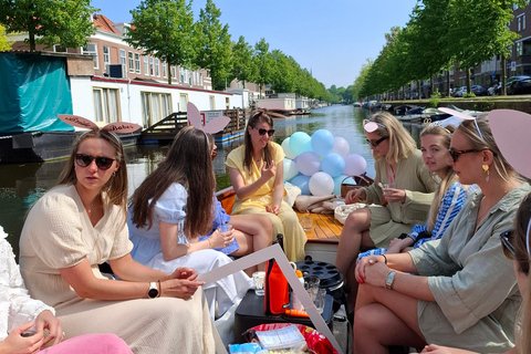 The Hague: individual tickets for an electric boattour!
