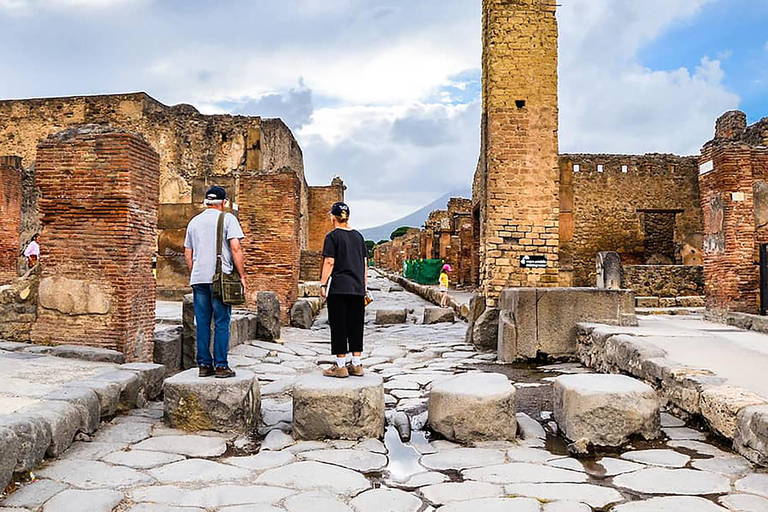 Vesuvius &amp; Pompeii Tour: Stap in de oude geschiedenis &amp; natuur