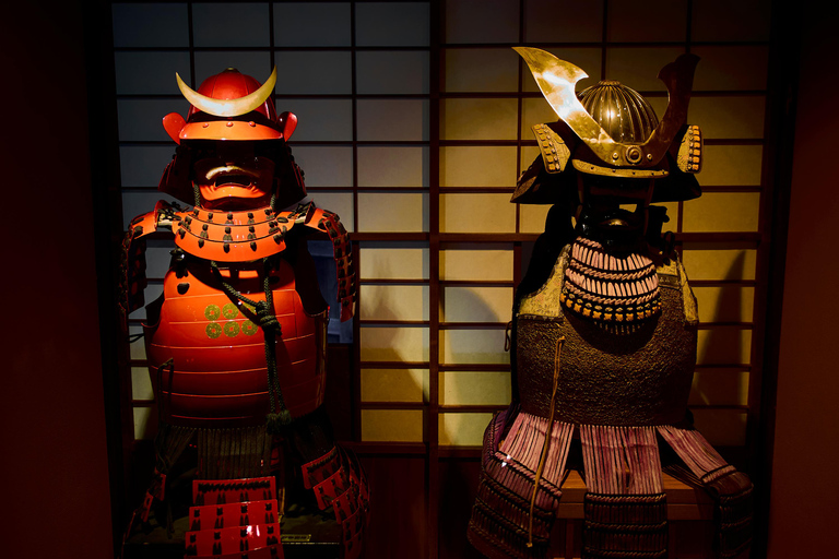 Kanazawa: Samurai Armor Experience with Professional Photos
