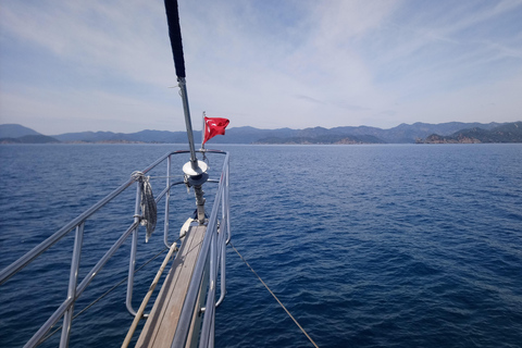 Fethiye: boottocht langs 12 eilanden met lunch en vervoer van en naar je hotel