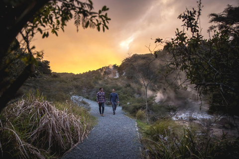 WAIMANGU VOLCANISCHE VALLEY met rondvaart per boot - Groepsrondreis Ex AKL