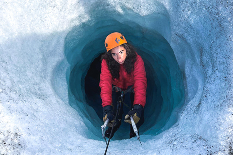 Viaje combo Reikiavik: senderismo glaciar y escaladaSenderismo glaciar y escalada en hielo, sin transporte