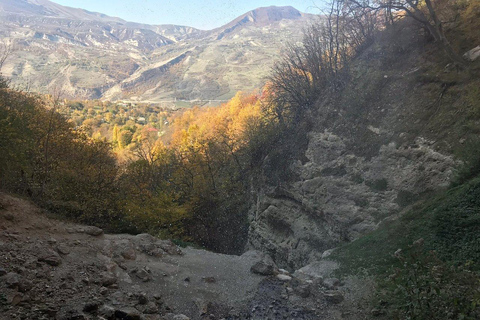 Top Village d&#039;Azerbaïdjan : Khinalug et les montagnes de la canne à sucre