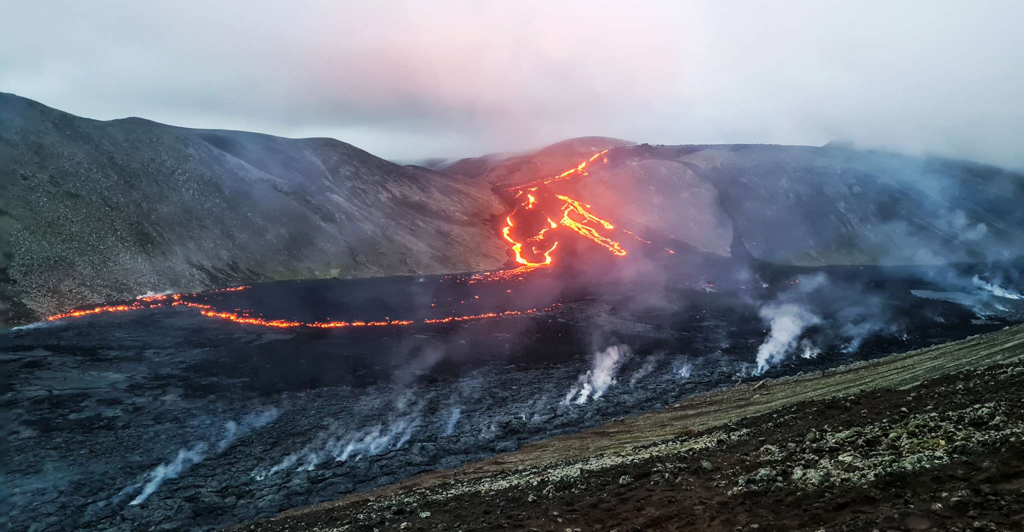 From Reykjavík, Litla Hrút Volcano Hike with Geologist - Housity