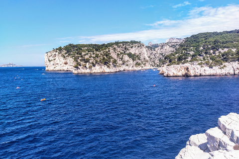Cassis : Hiking Tour 2 Calanques with swimming