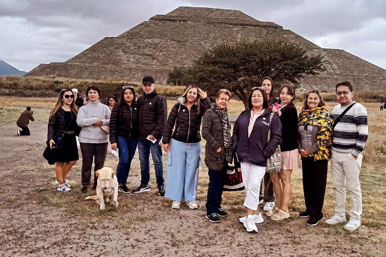Teotihuacan &amp; Basiliek van Guadalupe: privétour met lunch