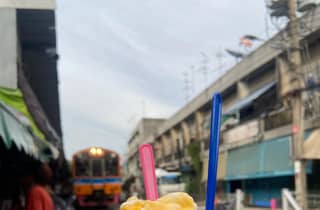 Bangkok: Thonburi-Motorrad-Foodtour mit Fahrerinnen