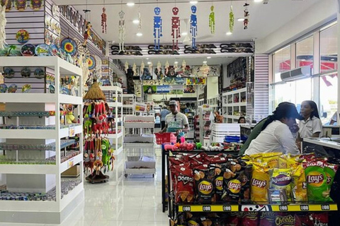 Visite guidée du magasin de souvenirs WordMart à Punta Cana