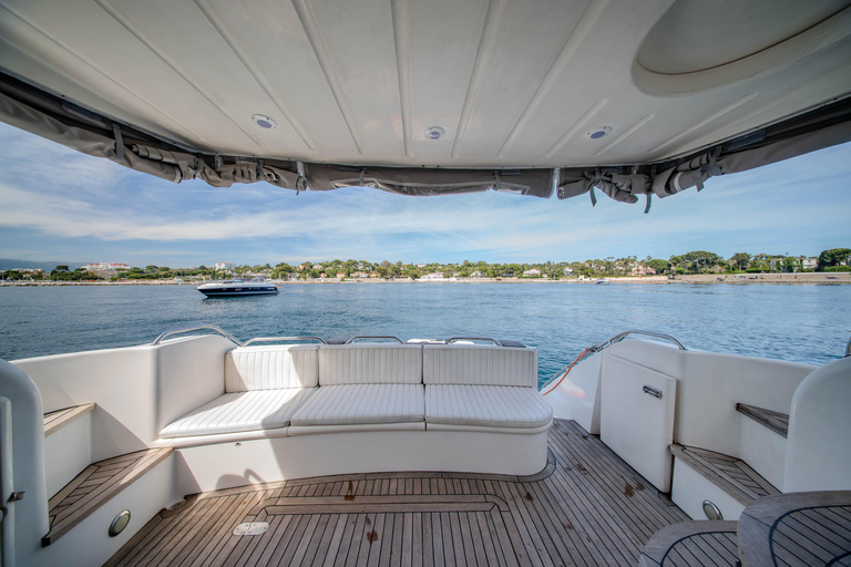 Juan-les-Pins: Boat rental to the Lérins Islands with a skipper Full day – 8 hours
