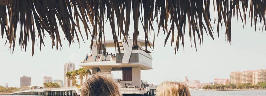 St. Petersburg, FL : Croisière Tiki sur la jetée de St.