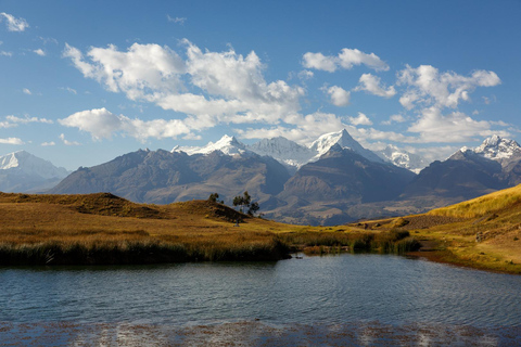 From Huaraz: Wilcacocha Lagoon Private Trek