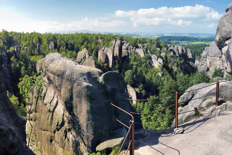 Rochas de Adršpach - excursão de dia inteiro com transporte e comida local