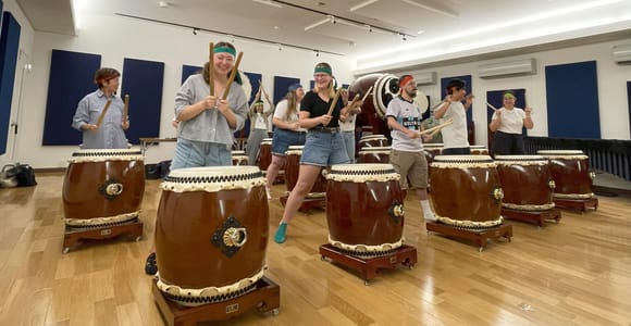 Osaka: Japanese Drum Taiko Workshop