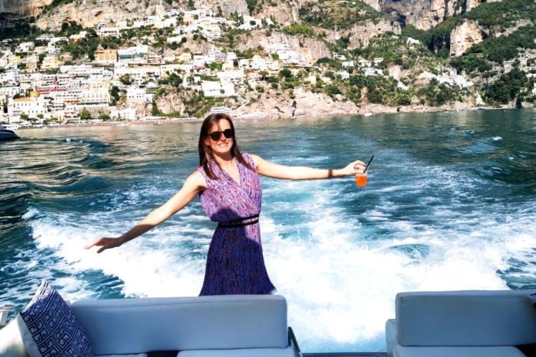 Desde Sorrento: Excursión semiprivada en barco por Amalfi