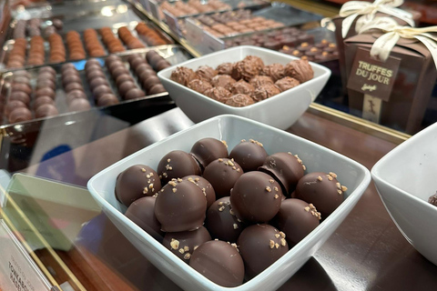 Zurich Walking Food Tour: an itinerant Swiss full meal Zurich Sunset Walking Tour: an itinerant Swiss dinner