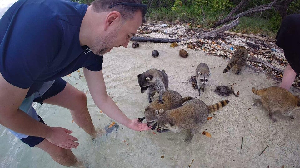 Privát hajóbérlés Raccoon Island Miami és snorkeling túra