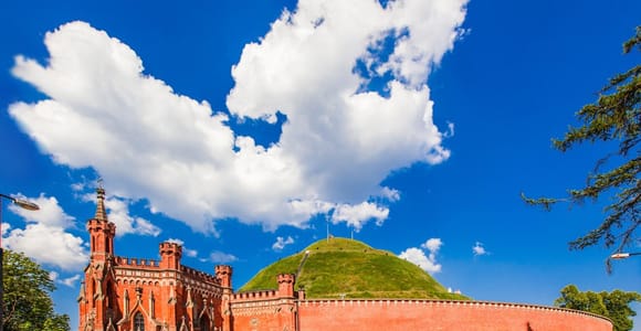Krakow: Hop-On Hop-Off Bus Tour - UNESCO City & Audio Guide