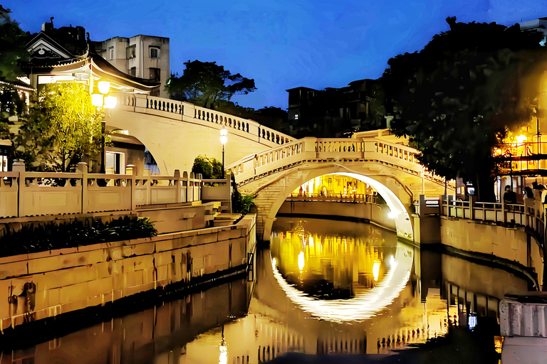 2-Day Guangzhou & Qingyuan Gulong Gorge Private Tour