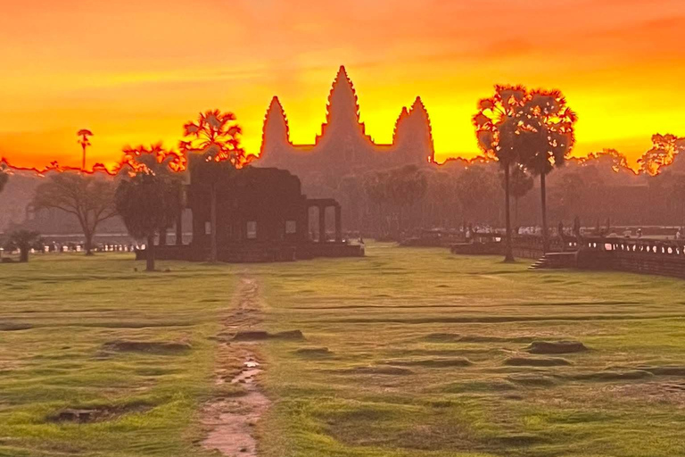 1-Day Angkor Wat Sunrise Small Group Private Tour