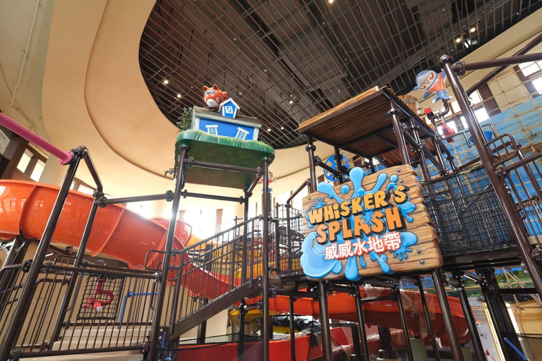 Hong Kong: Water World Entry Ticket Water World Pre-Summer Splash Admission Ticket