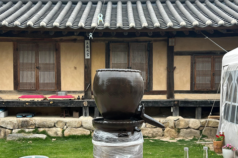 Busan: Caminata por el monte Naeyeonsan con elaboración de makgeolliBusan: Excursión al monte Naeyeonsan con elaboración de makgeolli