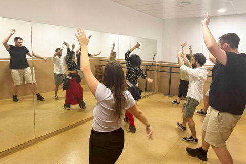 Seville: Enjoy a class of approach to flamenco