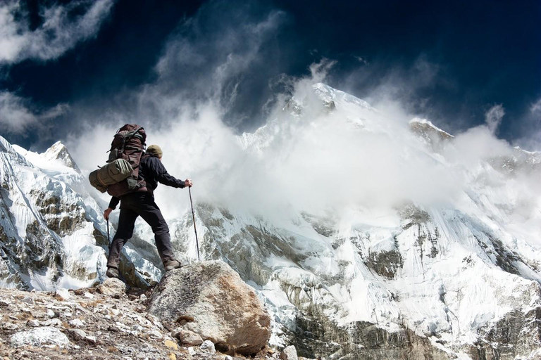 Kathmandu: trekking di 12 giorni al Campo Base dell&#039;EverestTrekking privato del Campo Base dell&#039;Everest di 12 giorni in barca completa a Kathmandu