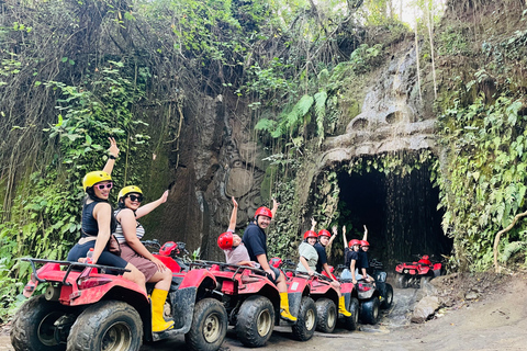 Bali: Viaje en ATV por la Cara del Gorila de Ubud y Rafting en Ayung con ComidaATV tándem con camioneta