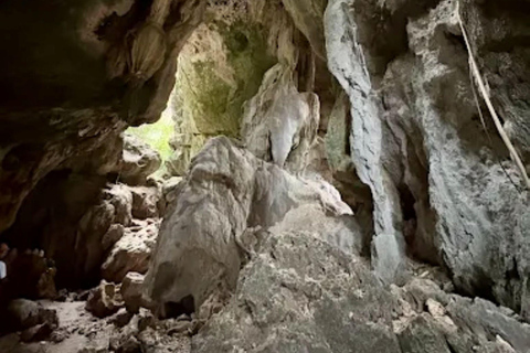 Labuan Bajo: Batu Cermin Cave, Silvya Hill & Market Tour